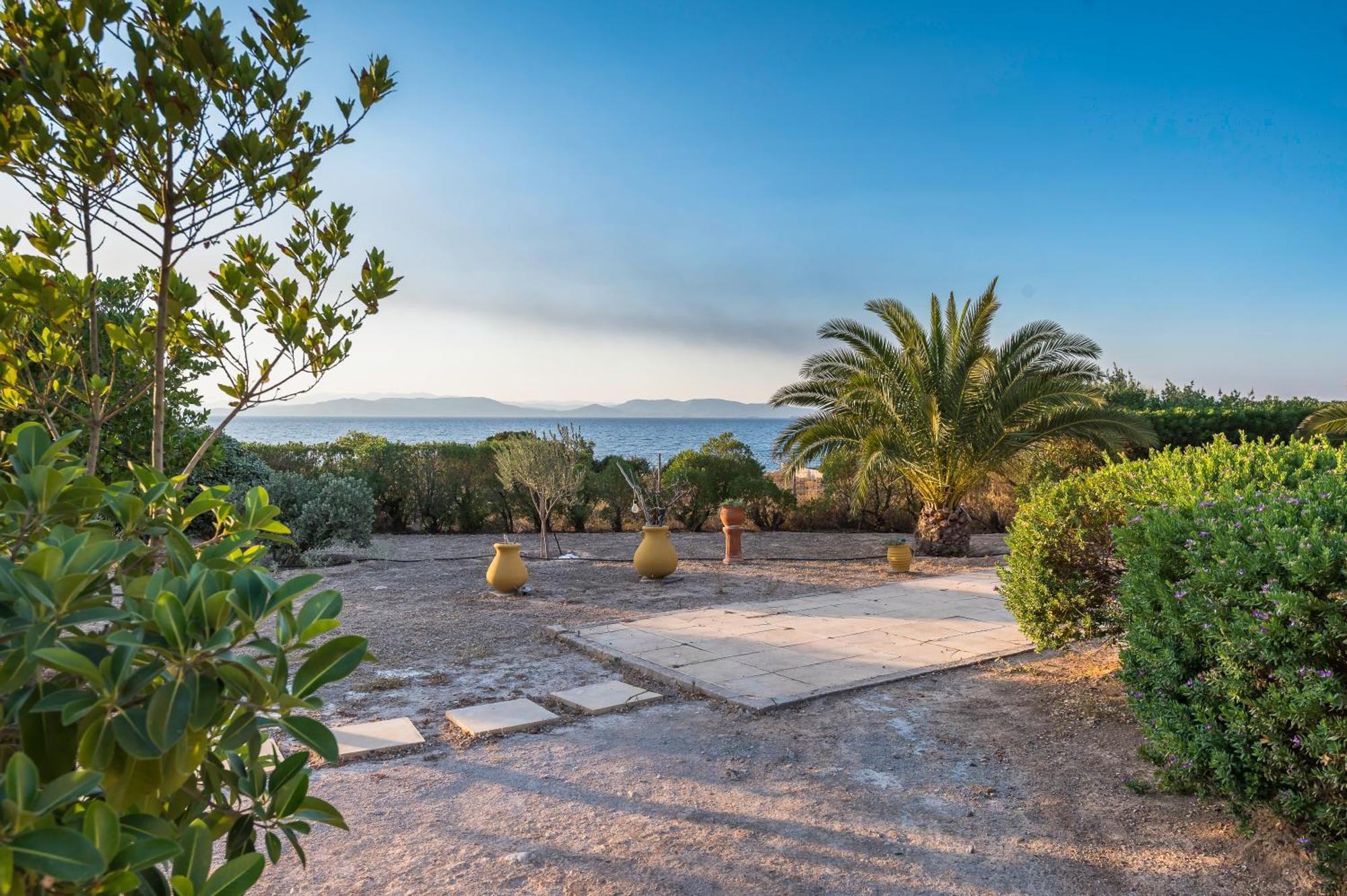 Marfaia - Villa By The Sea Agioi Luaran gambar