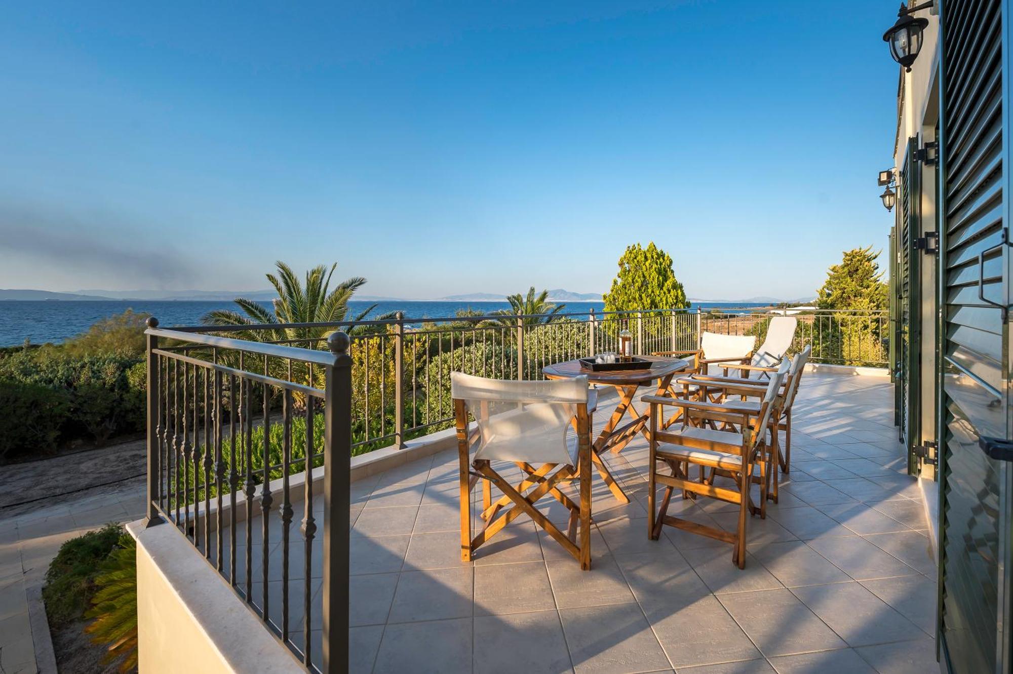 Marfaia - Villa By The Sea Agioi Luaran gambar