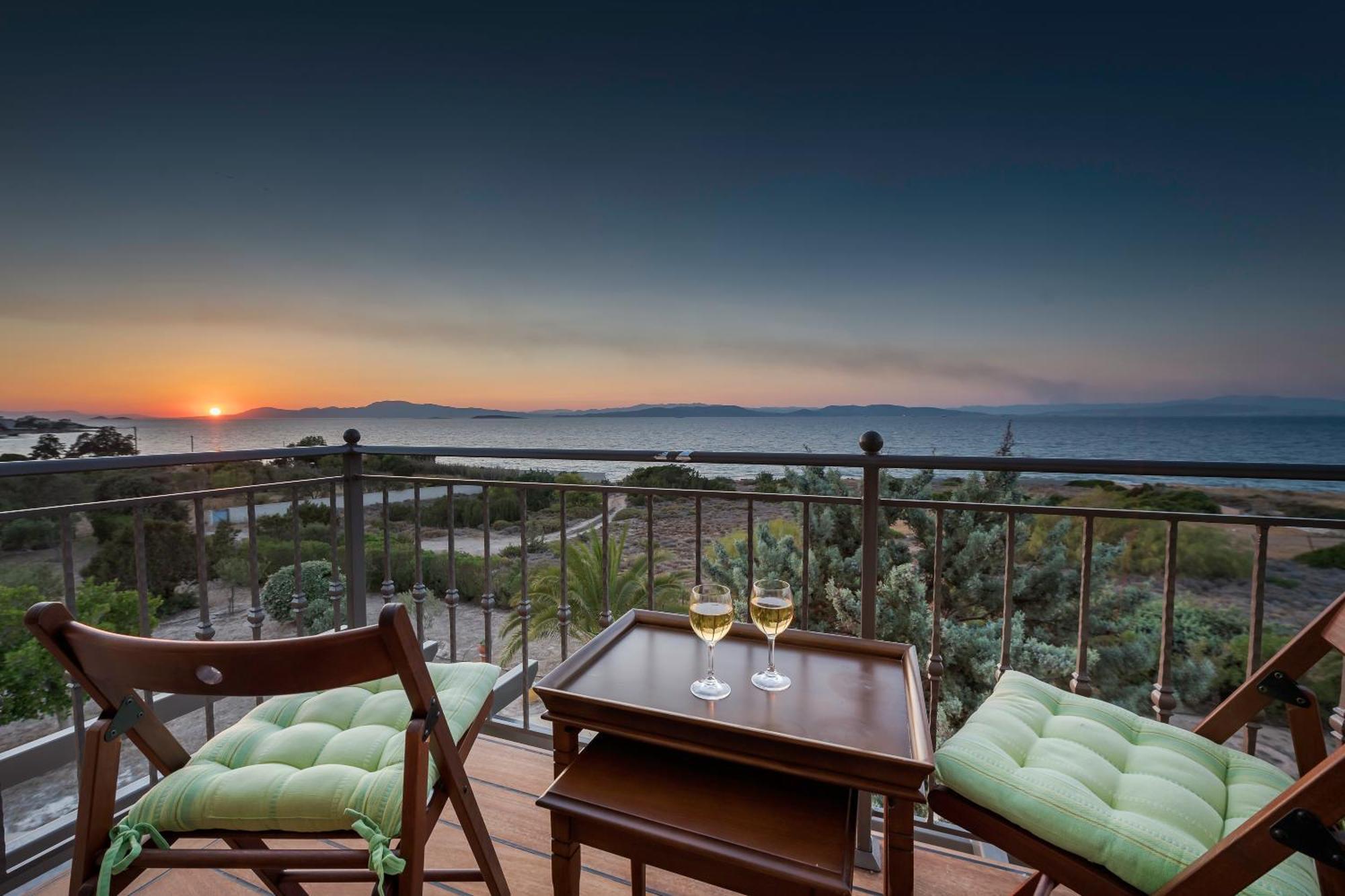 Marfaia - Villa By The Sea Agioi Luaran gambar